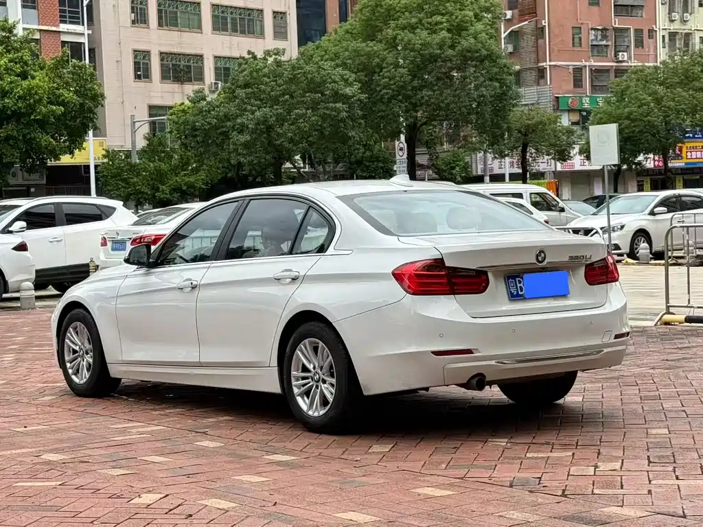 BMW 3 Series 2016 — фото 7