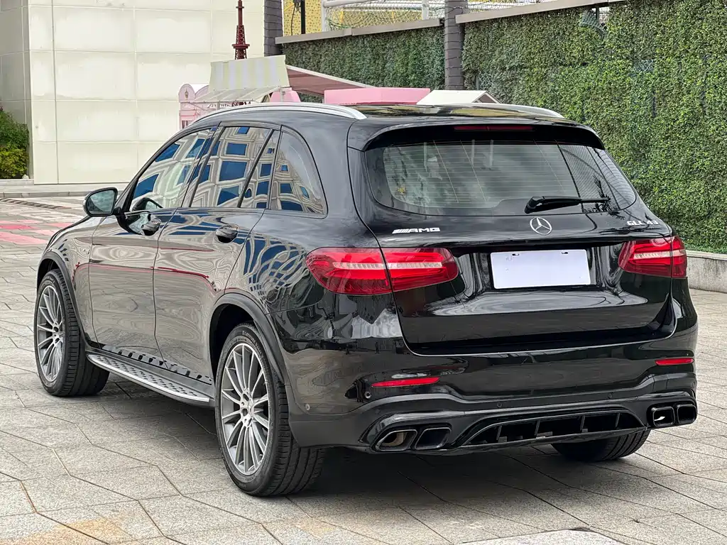 Mercedes-Benz GLC AMG 2018 — фото 4