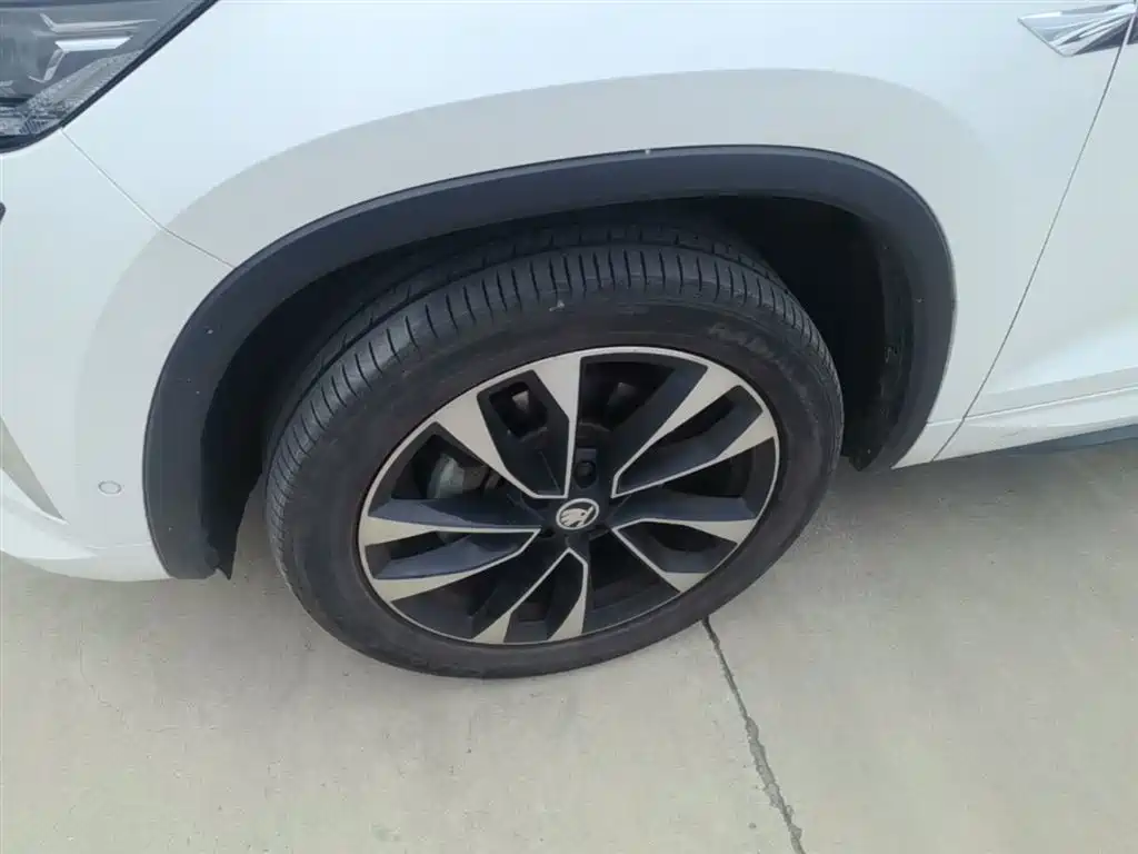 Skoda Kodiaq 2023 — фото 23