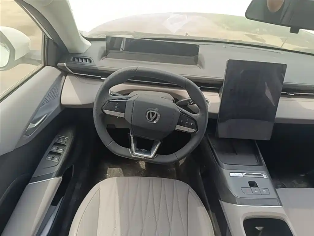 Changan Eado PHEV 2026 — фото 11