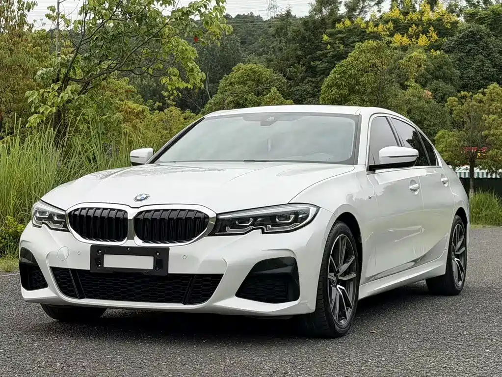 BMW 3 Series 2021