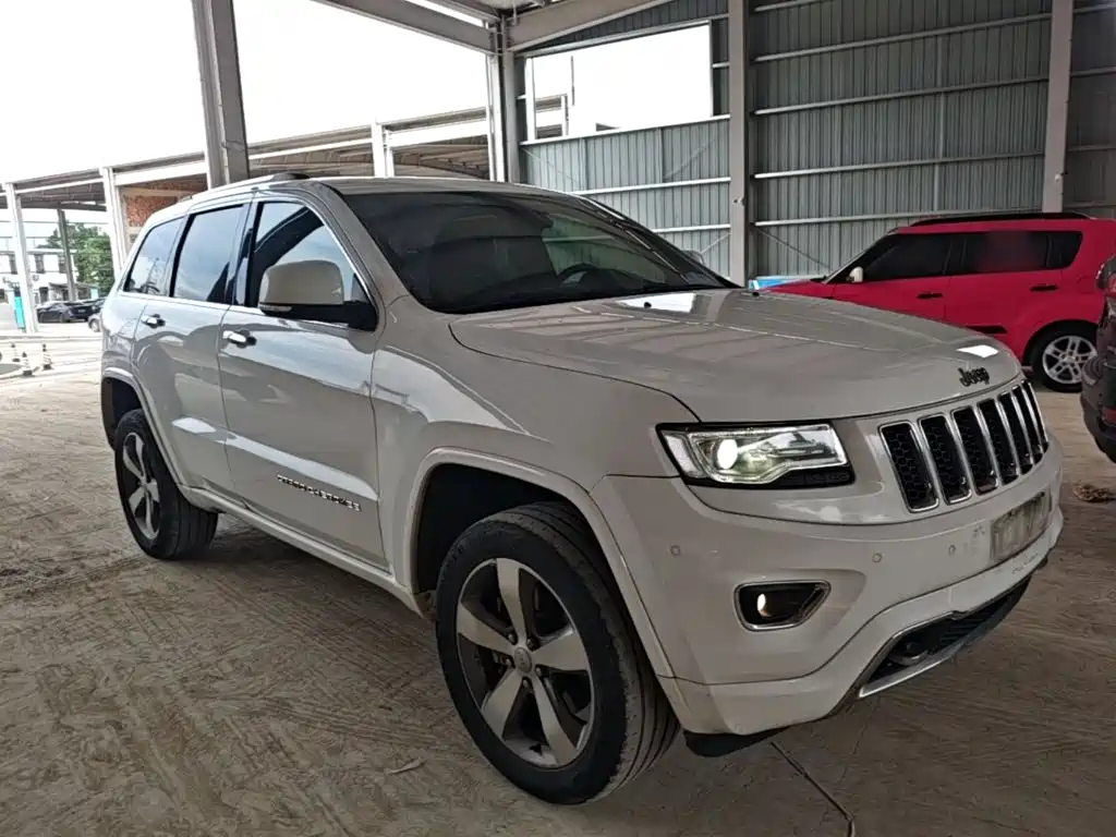 Jeep Grand Cherokee 2016