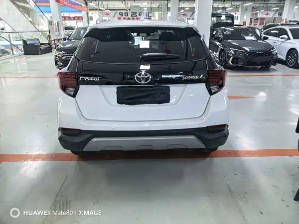 Toyota Yaris L 2022