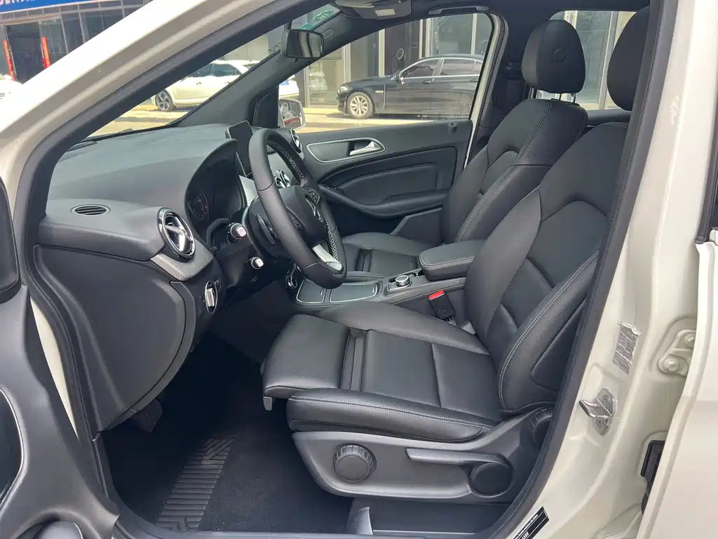 Mercedes-Benz B-Class 2018