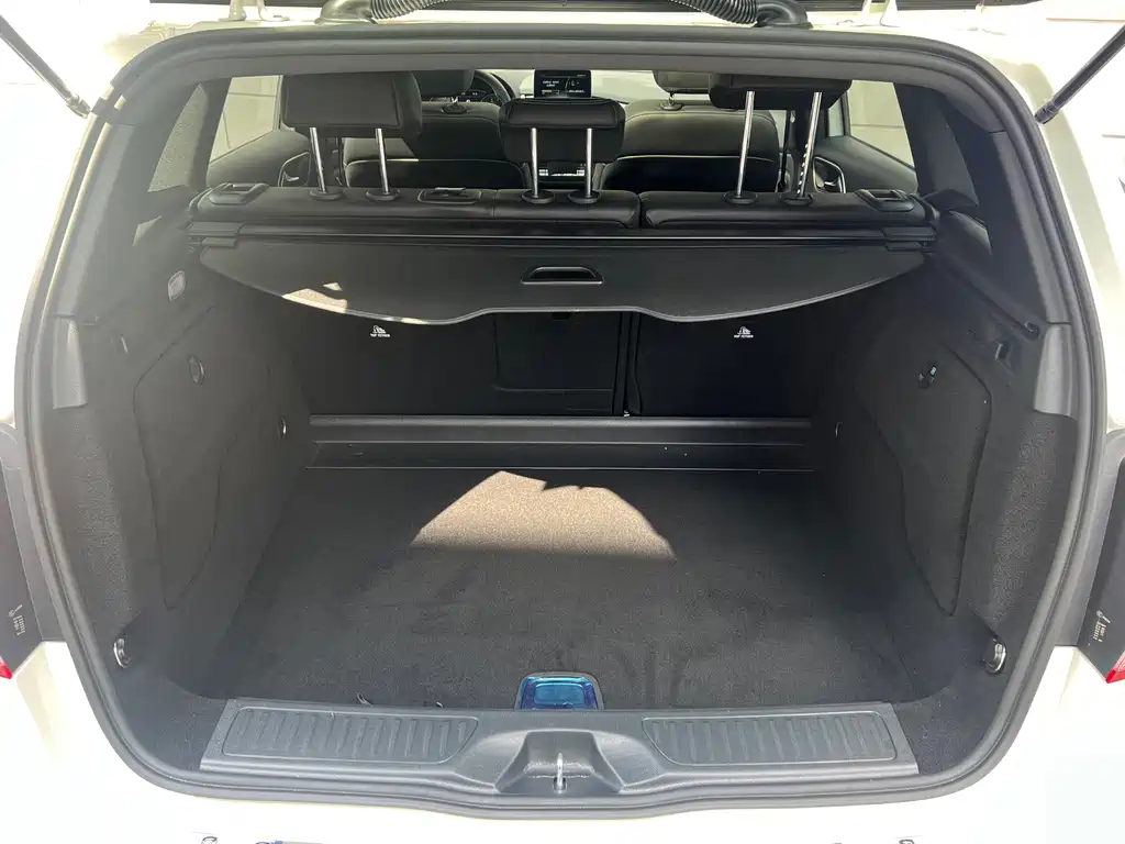 Mercedes-Benz B-Class 2018 — фото 11