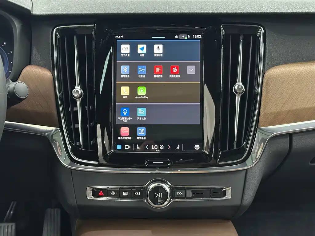 Volvo S90 2023 — фото 15
