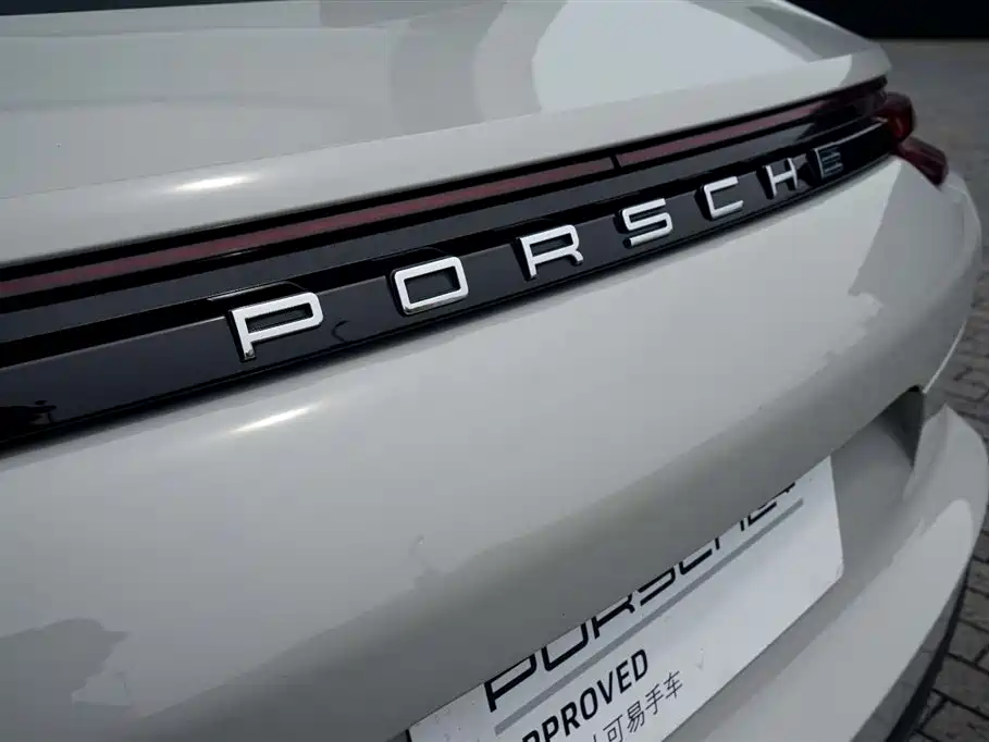 Porsche Panamera 2018 — фото 13