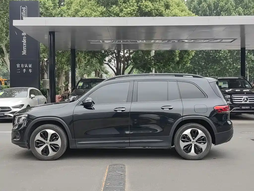 Mercedes-Benz GLB 2023 — фото 5