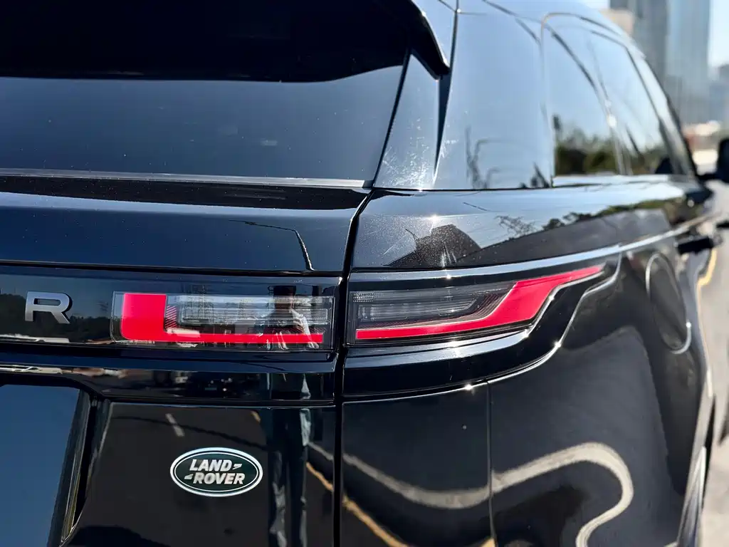 Land Rover Velar 2024 — фото 15