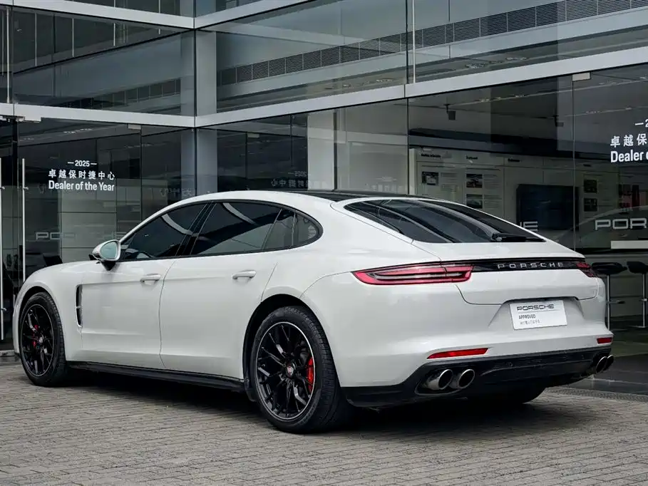 Porsche Panamera 2018 — фото 4