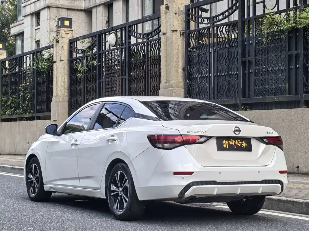 Nissan Sylphy 2021 — фото 23