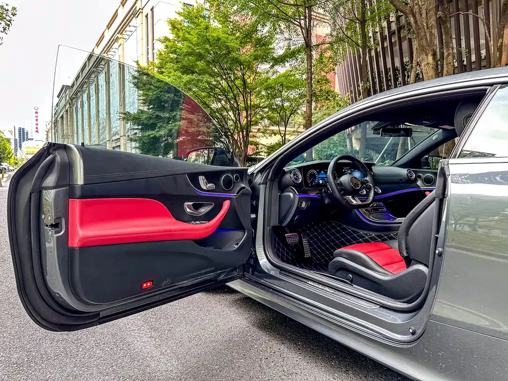 Mercedes-Benz E-Class 2023 — фото 13