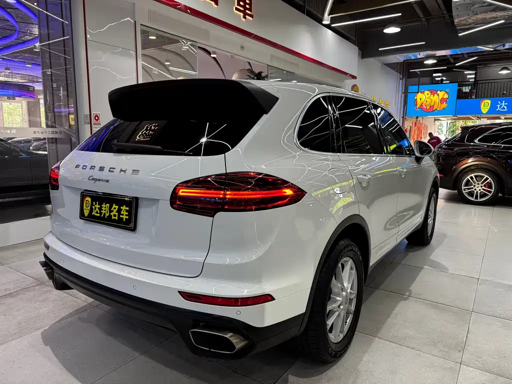 Porsche Cayenne 2015 — фото 15
