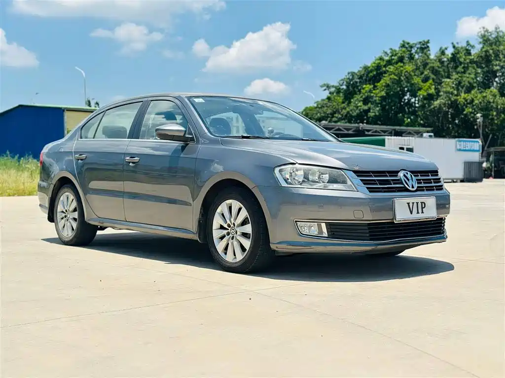Volkswagen Lavida 2013