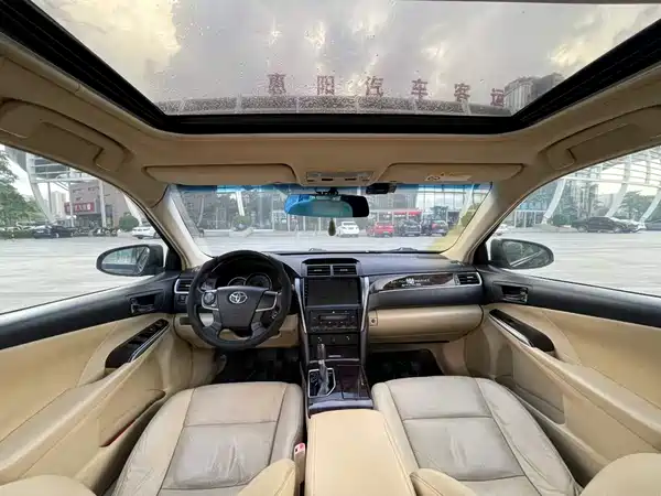 Toyota Camry 2017