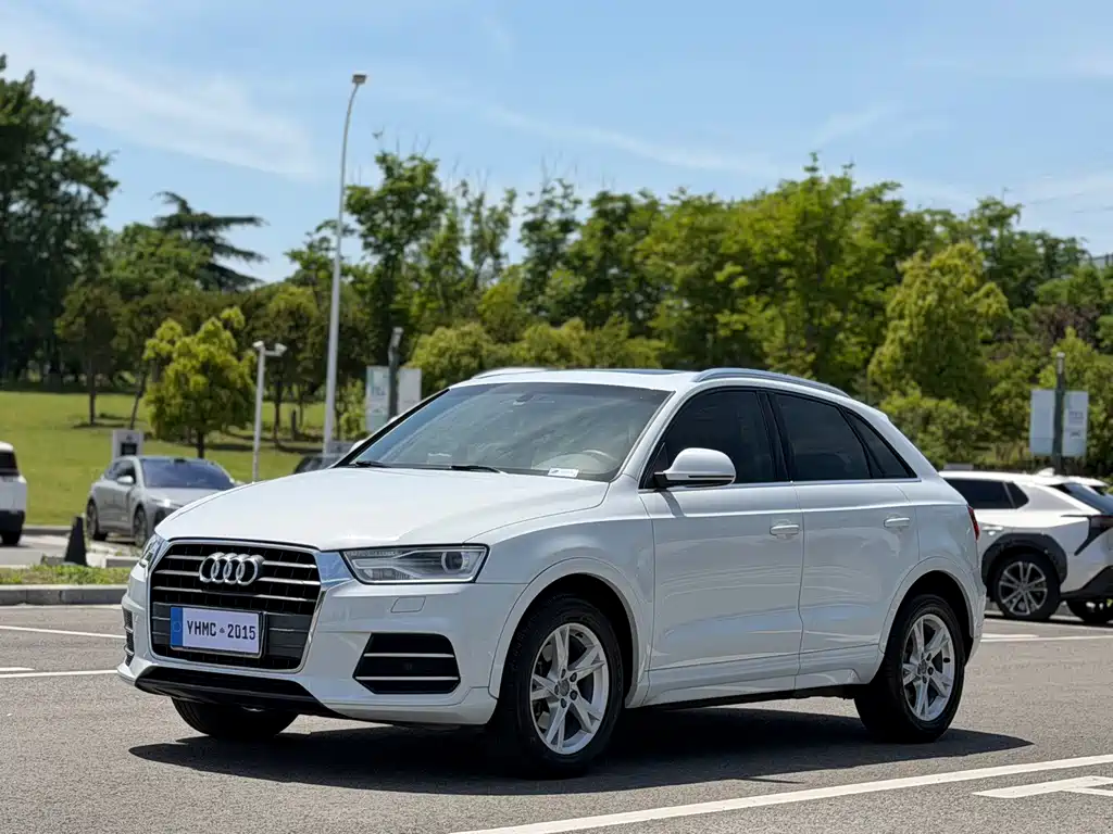 Audi Q3 2017 — фото 1