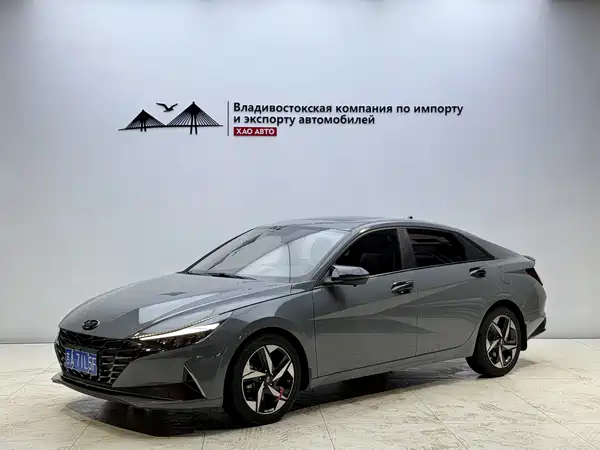 Hyundai Elantra 2023