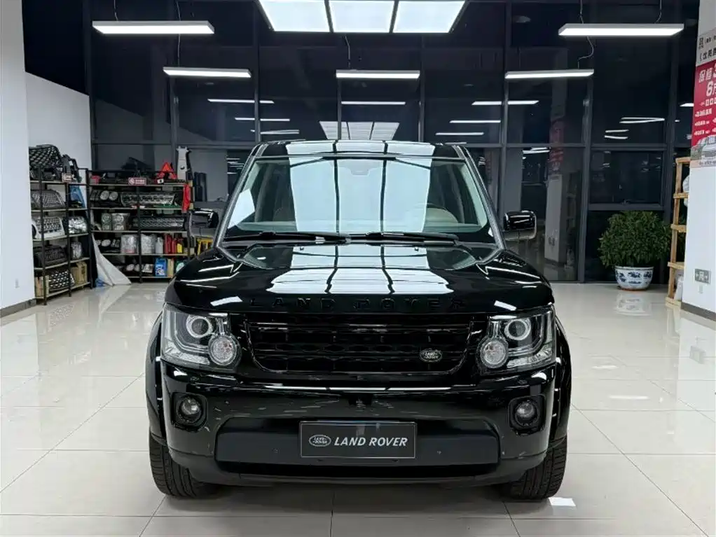 Land Rover Discovery 2012 — фото 1