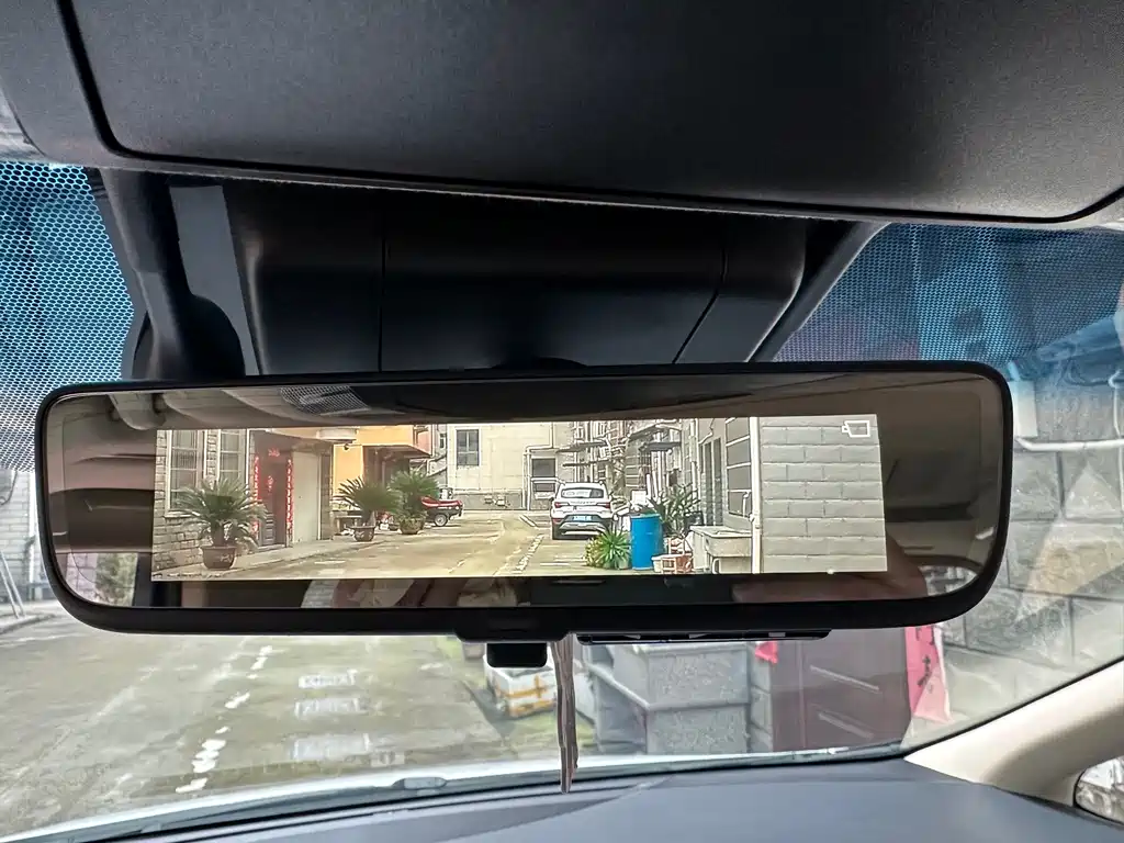 Toyota Alphard 2019 — фото 18