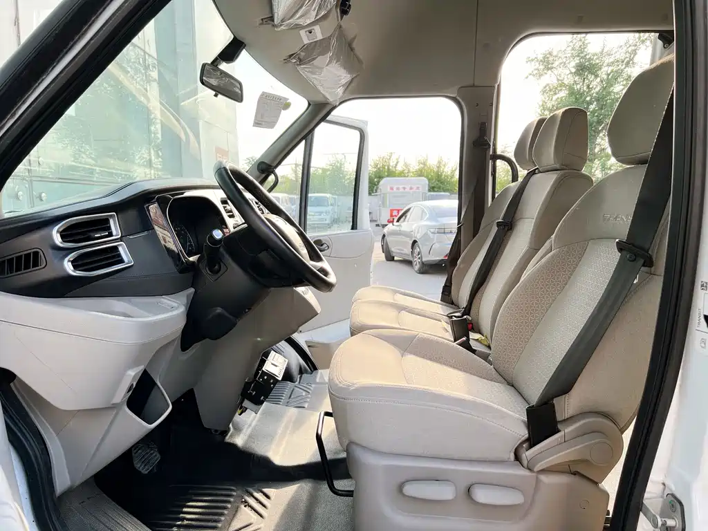 Ford New Generation Transit 2021 — фото 16