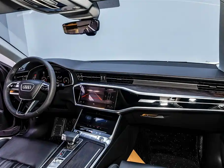 Audi A6L 2022 — фото 13