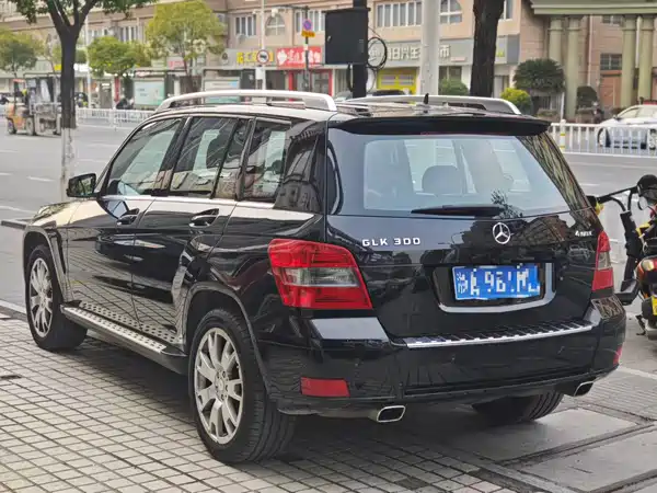 Mercedes-Benz GLK-Class 2011