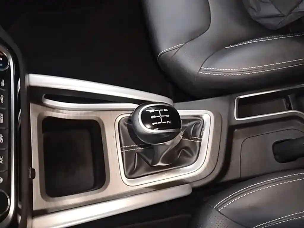 Geely Vision X3 2018 — фото 14