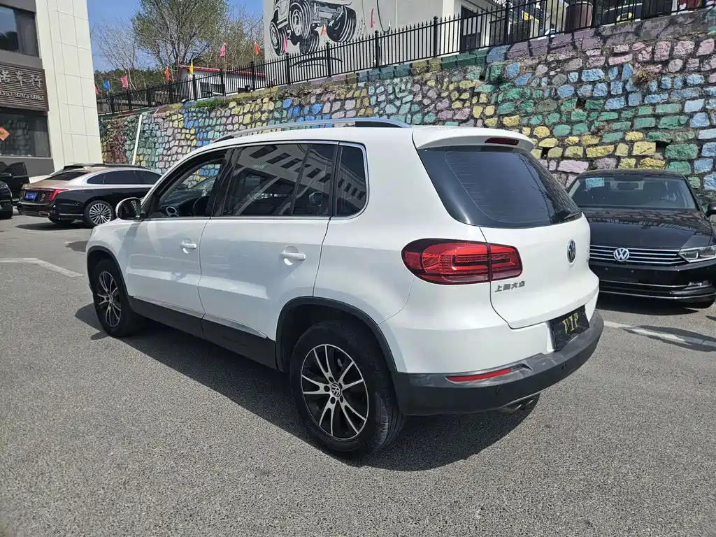 Volkswagen Tiguan 2014 — фото 3
