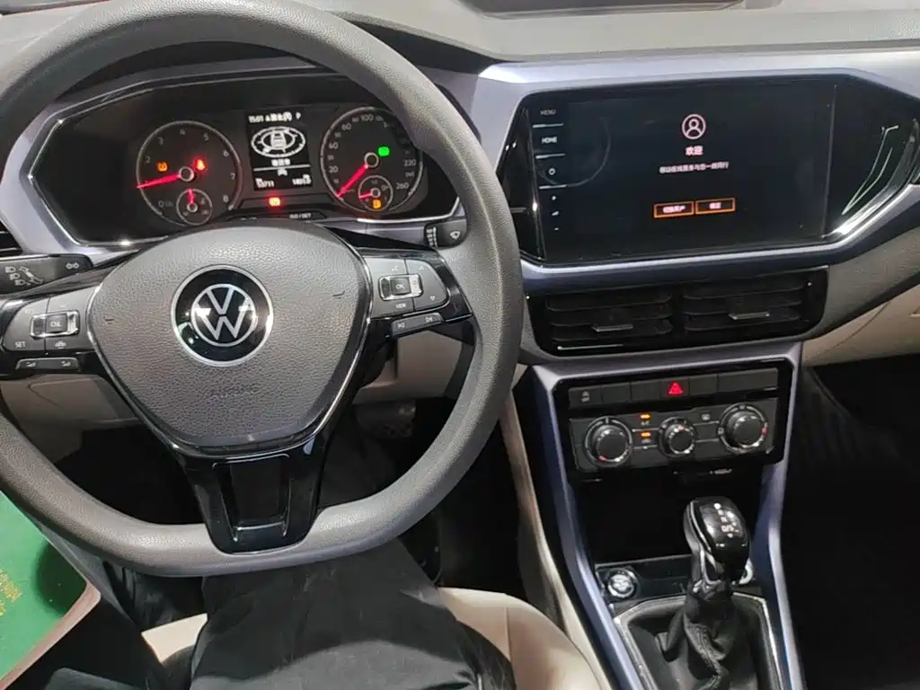 Volkswagen T-Cross 2020 — фото 10
