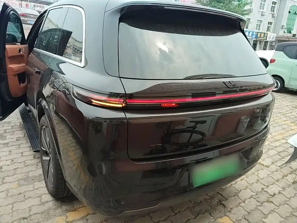 Li Auto Li L8 2024