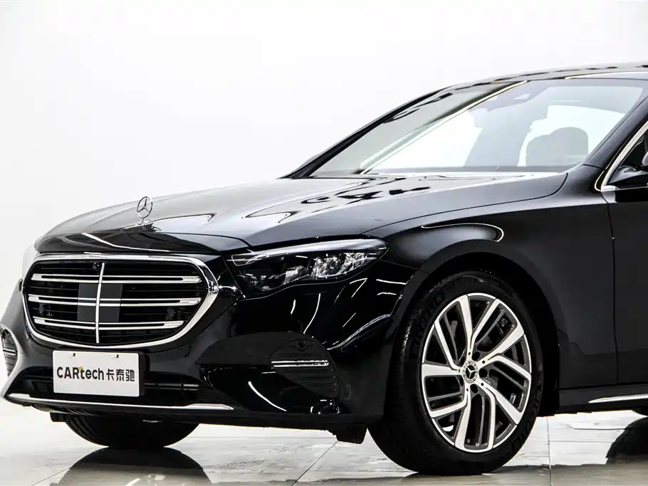 Mercedes-Benz E-Class 2024