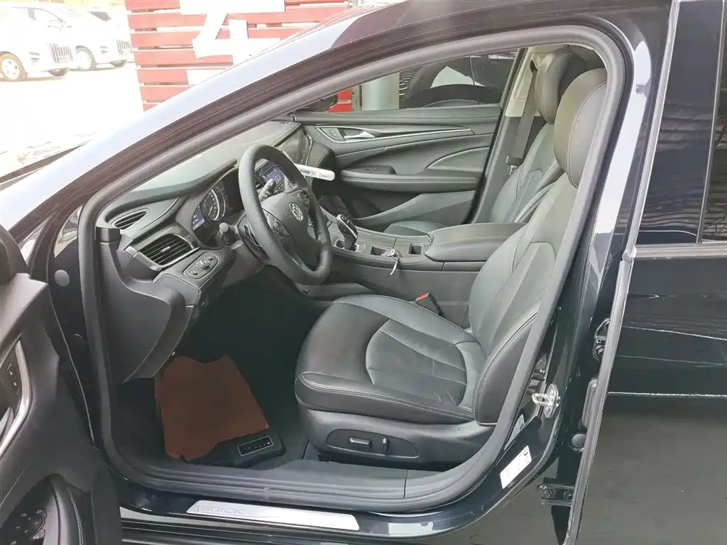 Buick LaCrosse 2020 — фото 16