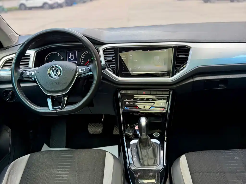 Volkswagen T-Roc 2022 — фото 19