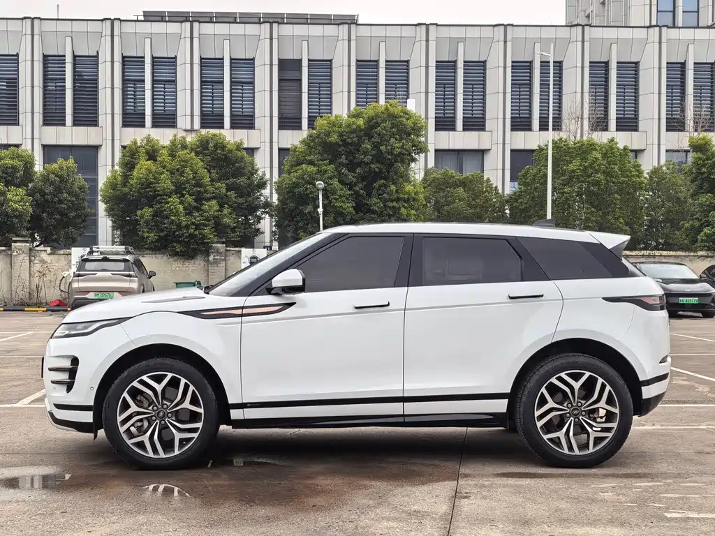 Land Rover Evoque 2021 — фото 5