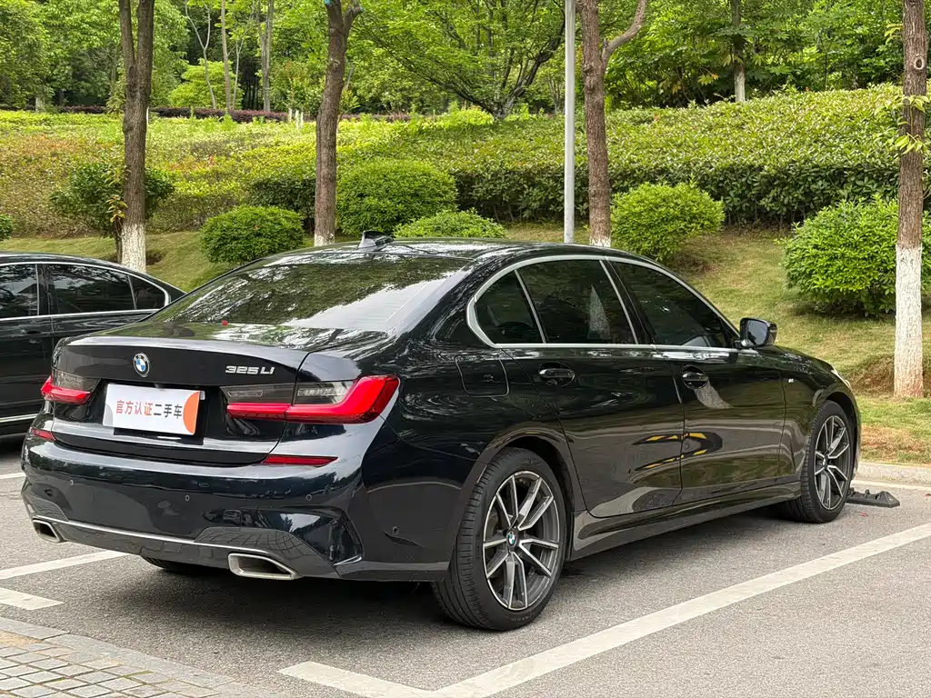 BMW 3 Series 2021 — фото 15