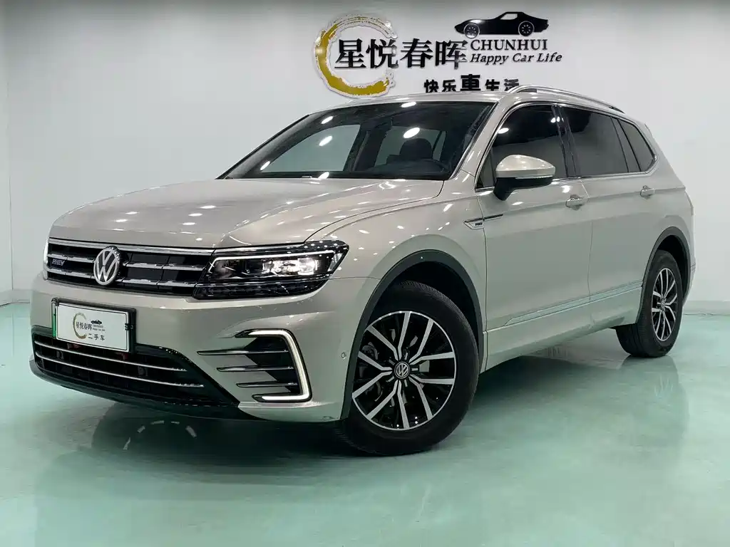 Volkswagen Tiguan L Plug-In Hybrid 2020 — фото 1