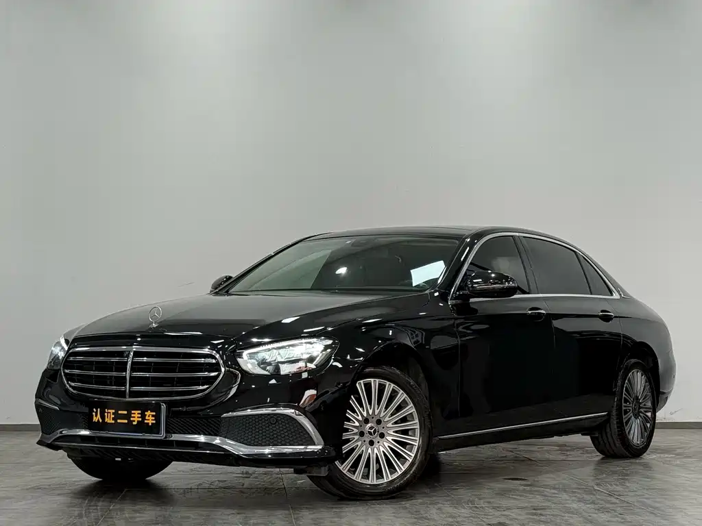 Mercedes-Benz E-Class 2022 — фото 1