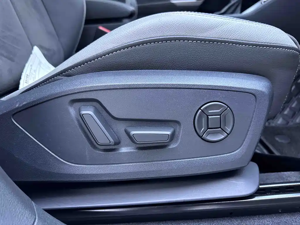 Audi Q3 2022 — фото 18