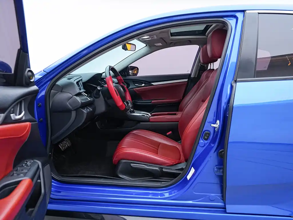 Honda Civic 2020 — фото 17