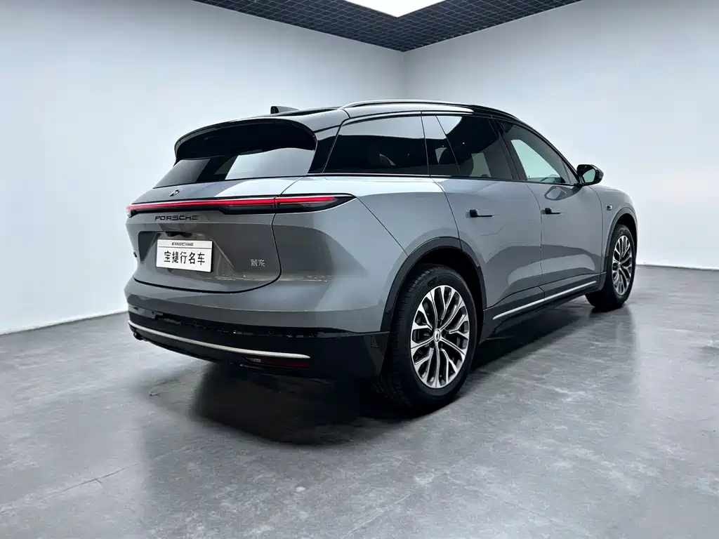 NIO ES6 2025