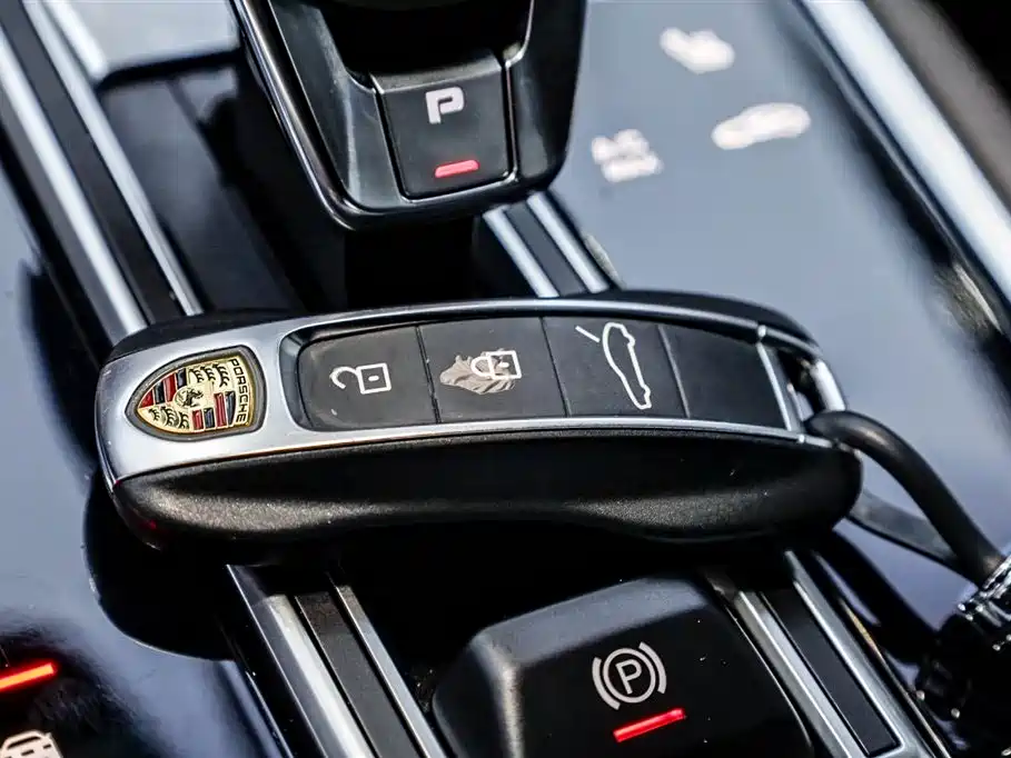Porsche Panamera 2022 — фото 36
