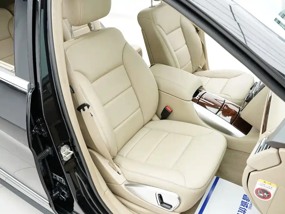 Mercedes-Benz R-Class 2011 — фото 16