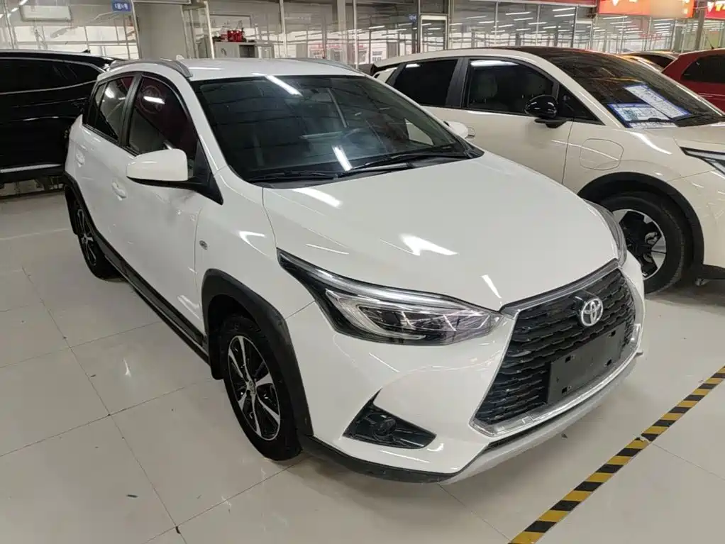 Toyota Yaris L 2021