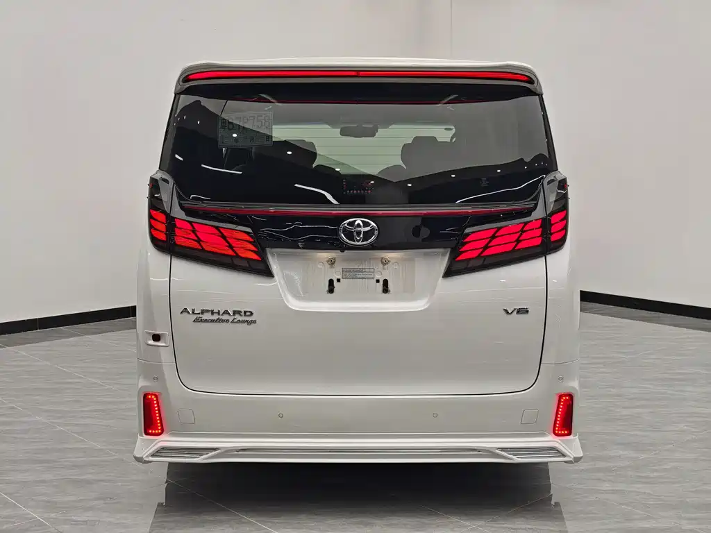 Toyota Alphard 2018 — фото 4