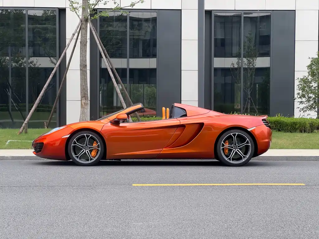 McLaren 12C 2014 — фото 9