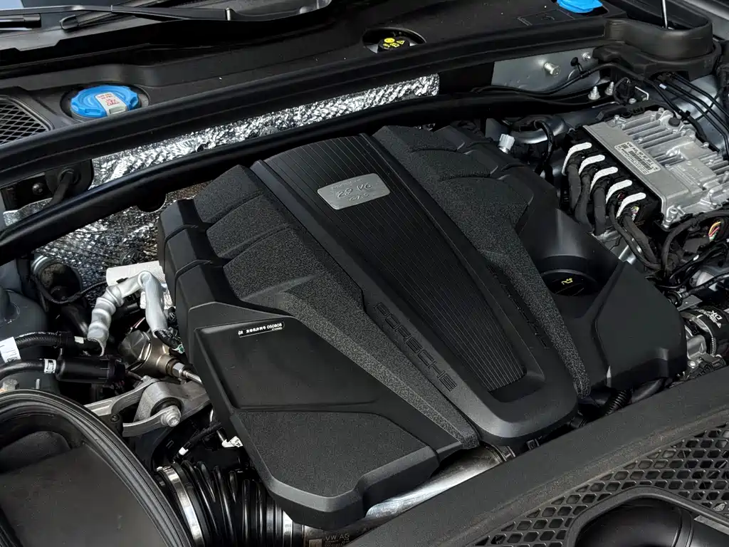 Porsche Macan 2022 — фото 14