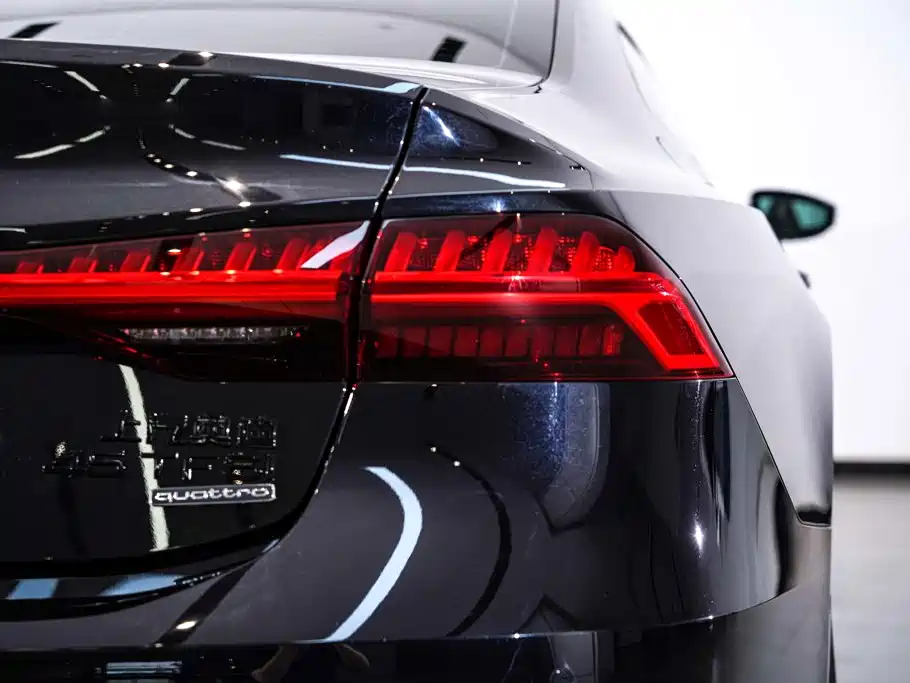 Audi A7L 2025 — фото 11