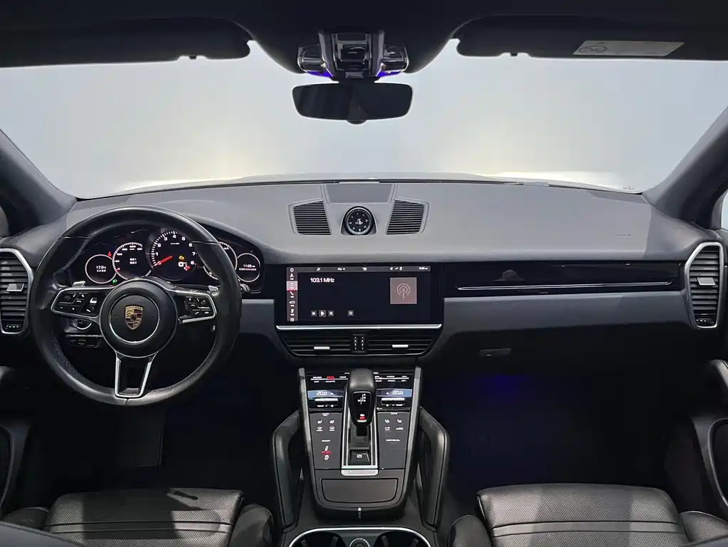 Porsche Cayenne 2018 — фото 17