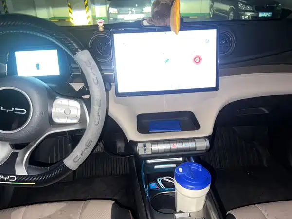BYD Dolphin 2023
