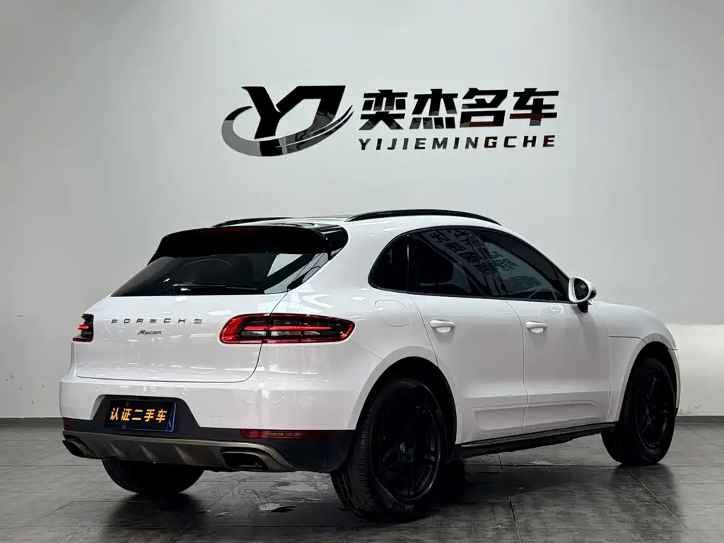 Porsche Macan 2017 — фото 9